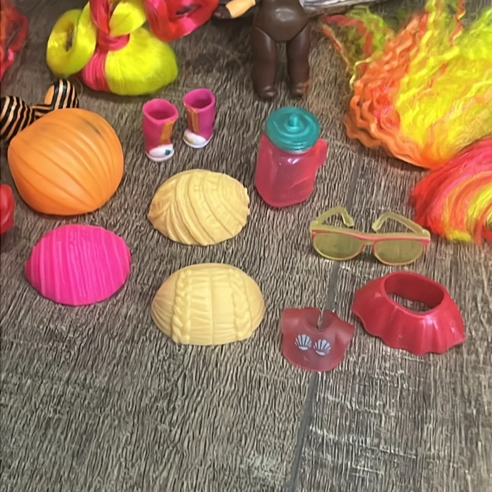 L.O.L. Surprise! Doll Hair Vibes Glow Grrrl Girl Gurl Neon Pink